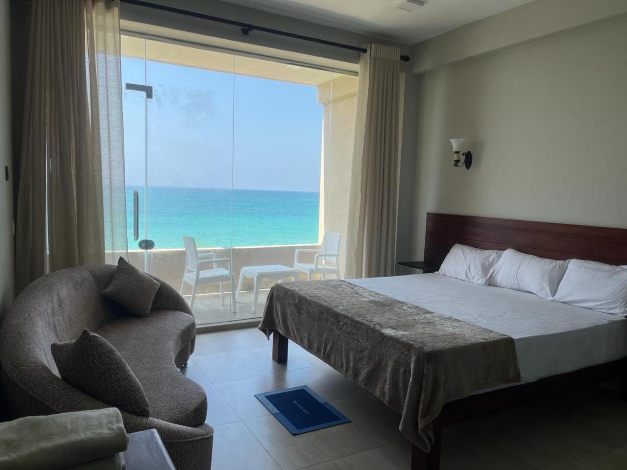 אמבלנגודה Blue Wave Beach Villa By Aaryan Group מראה חיצוני תמונה