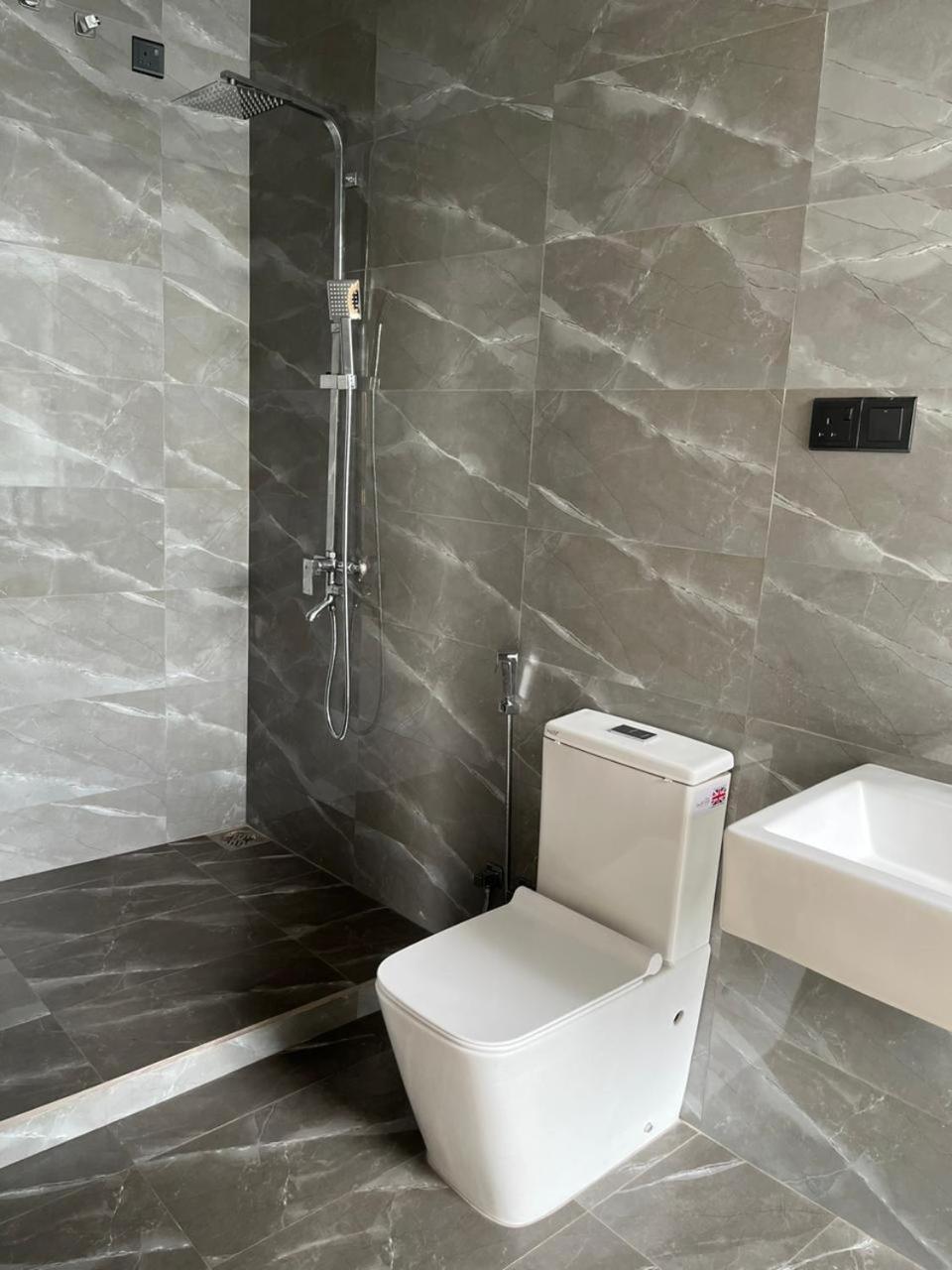 אמבלנגודה Blue Wave Beach Villa By Aaryan Group מראה חיצוני תמונה